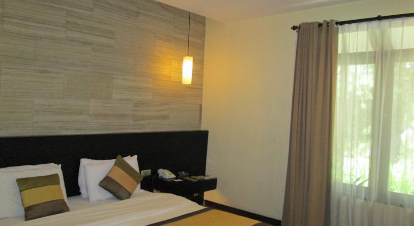 Puteri Gunung Hotel Lembang Εξωτερικό φωτογραφία