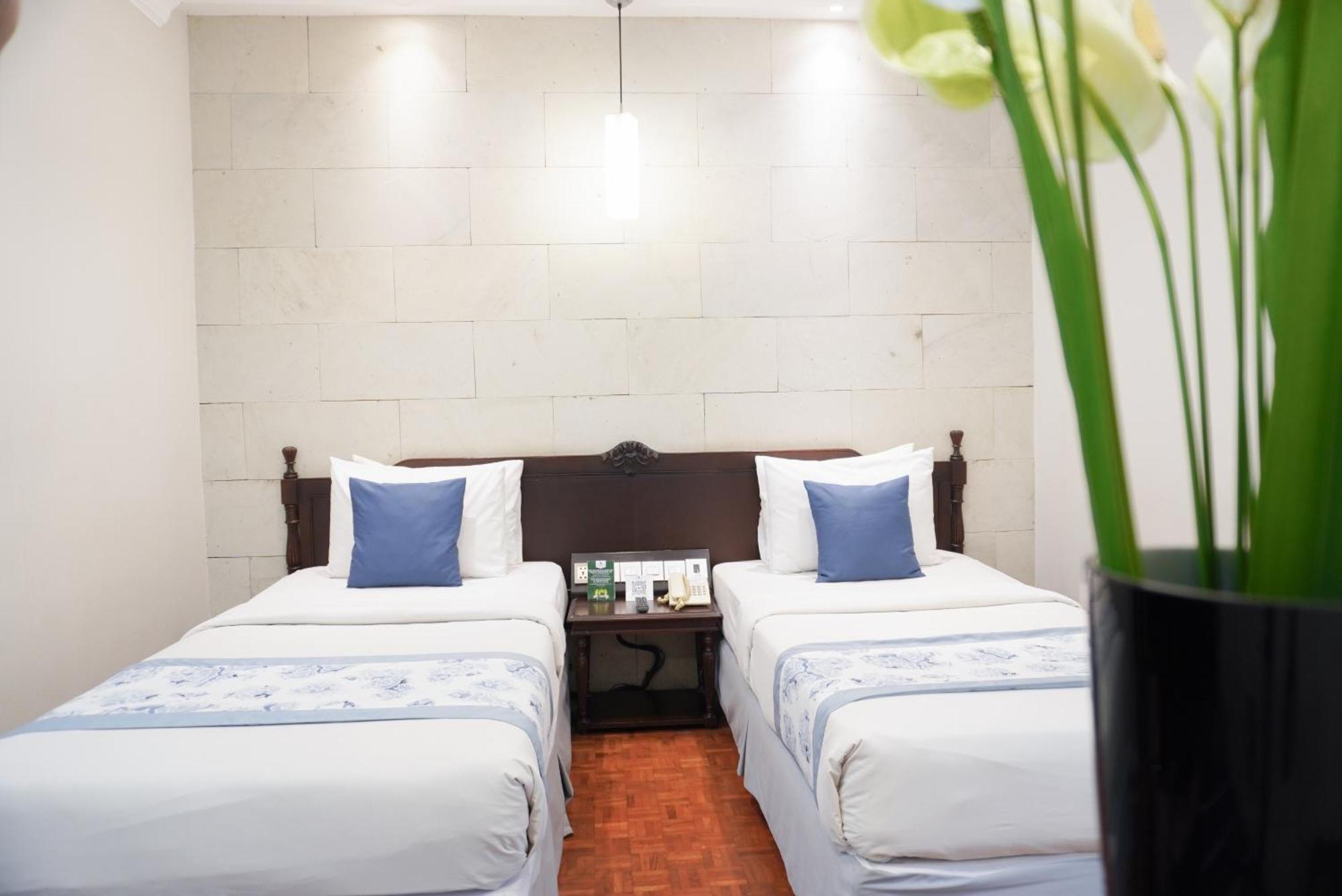Puteri Gunung Hotel Lembang Εξωτερικό φωτογραφία