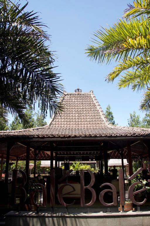 Puteri Gunung Hotel Lembang Εξωτερικό φωτογραφία